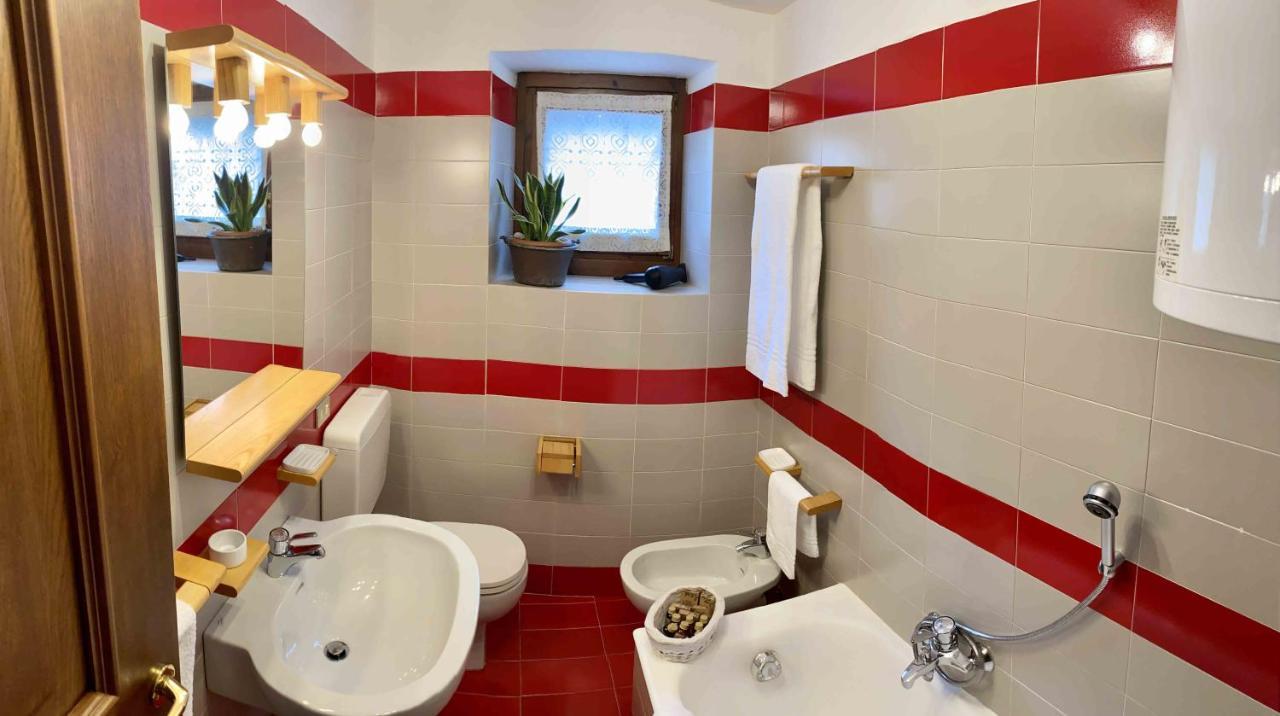 Casa Ornella Appartement Courmayeur Buitenkant foto