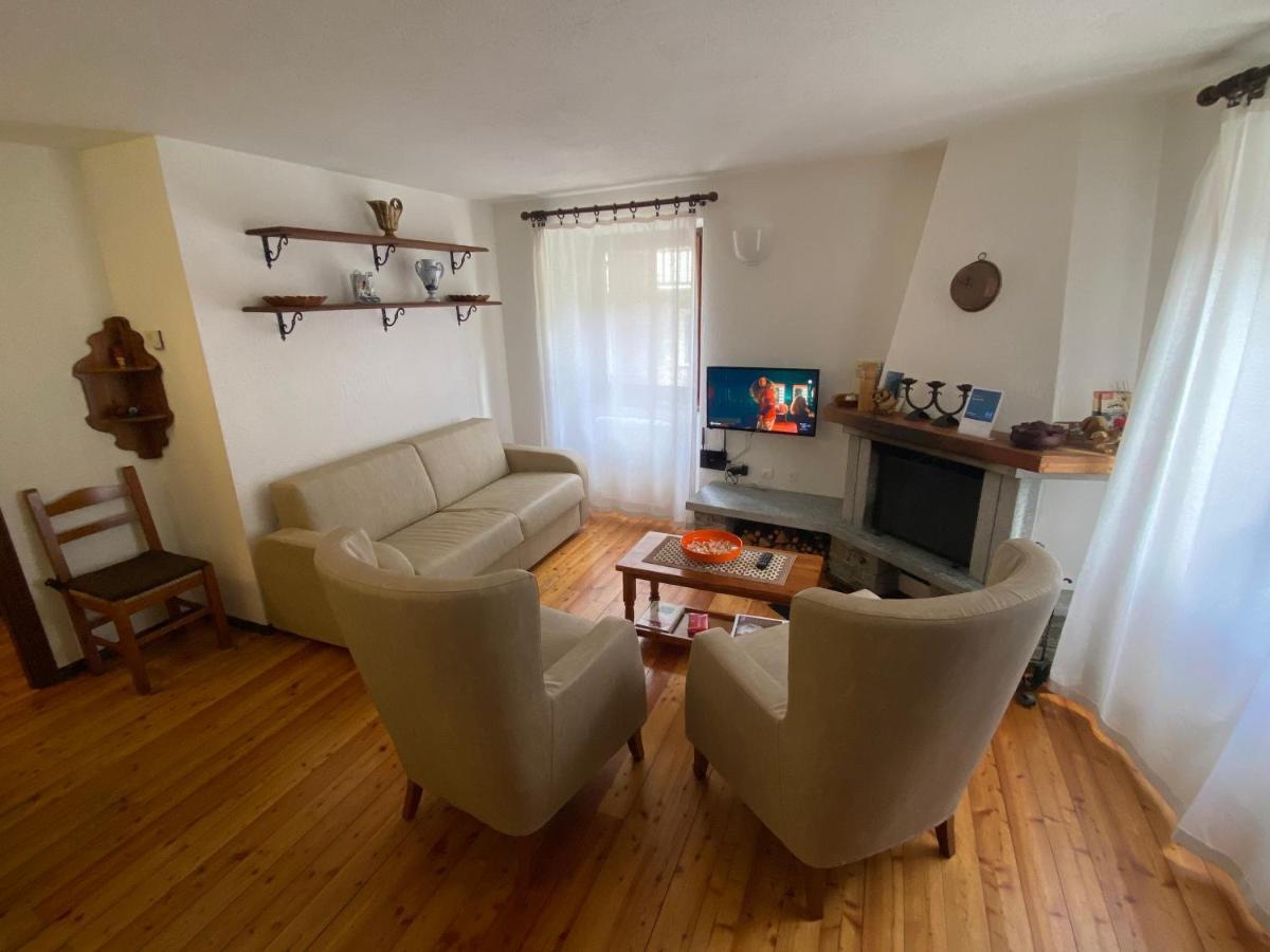Casa Ornella Appartement Courmayeur Buitenkant foto